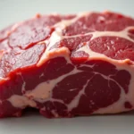 Surowe mięso w senniku – znaczenie i symbolika snu